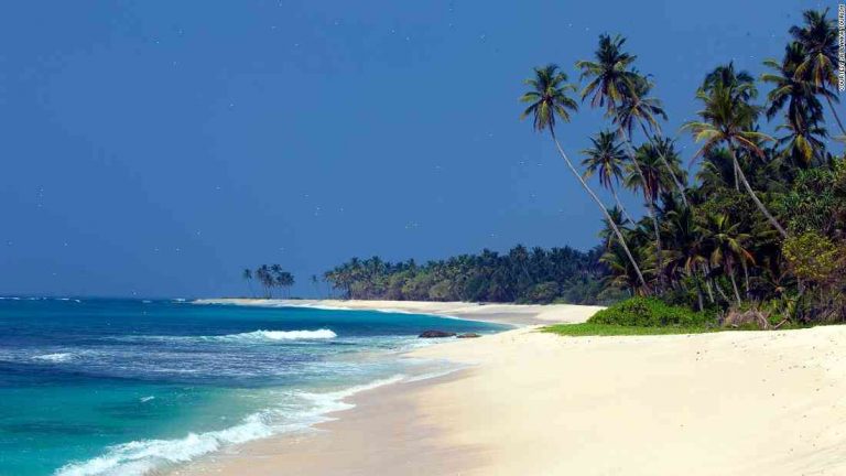 Sri Lanka opens up borders to Indian Ocean archipelago